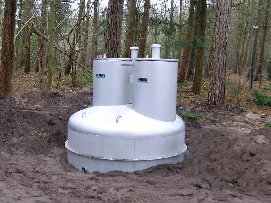 HUBER prefabricated manhole FGS 1, completely stainless steel HUBER prefabricated manhole FGS 1, completely stainless steel