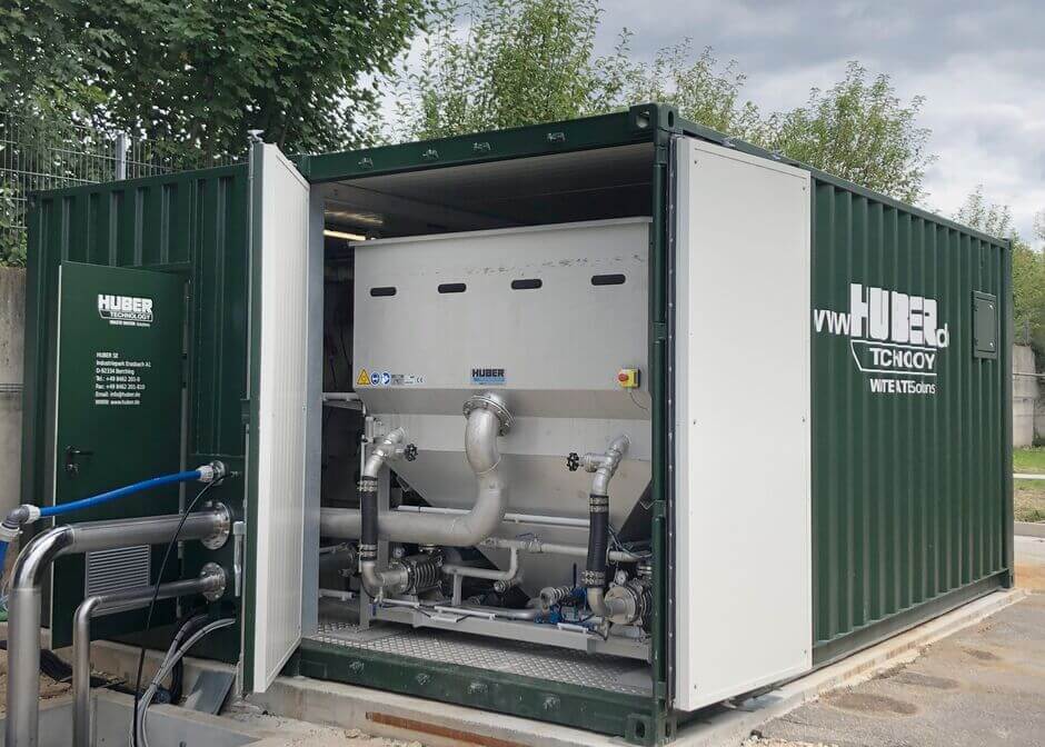 Ready-to-operate HUBER Dissolved Air Flotation HDF S4 in container version, also available as rental unit