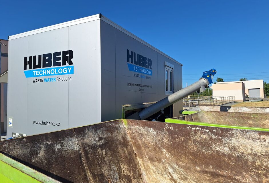 Naše „mobilky“ HUBER CS - HUBER Šnekový odvodňovač kalu Q-PRESS®