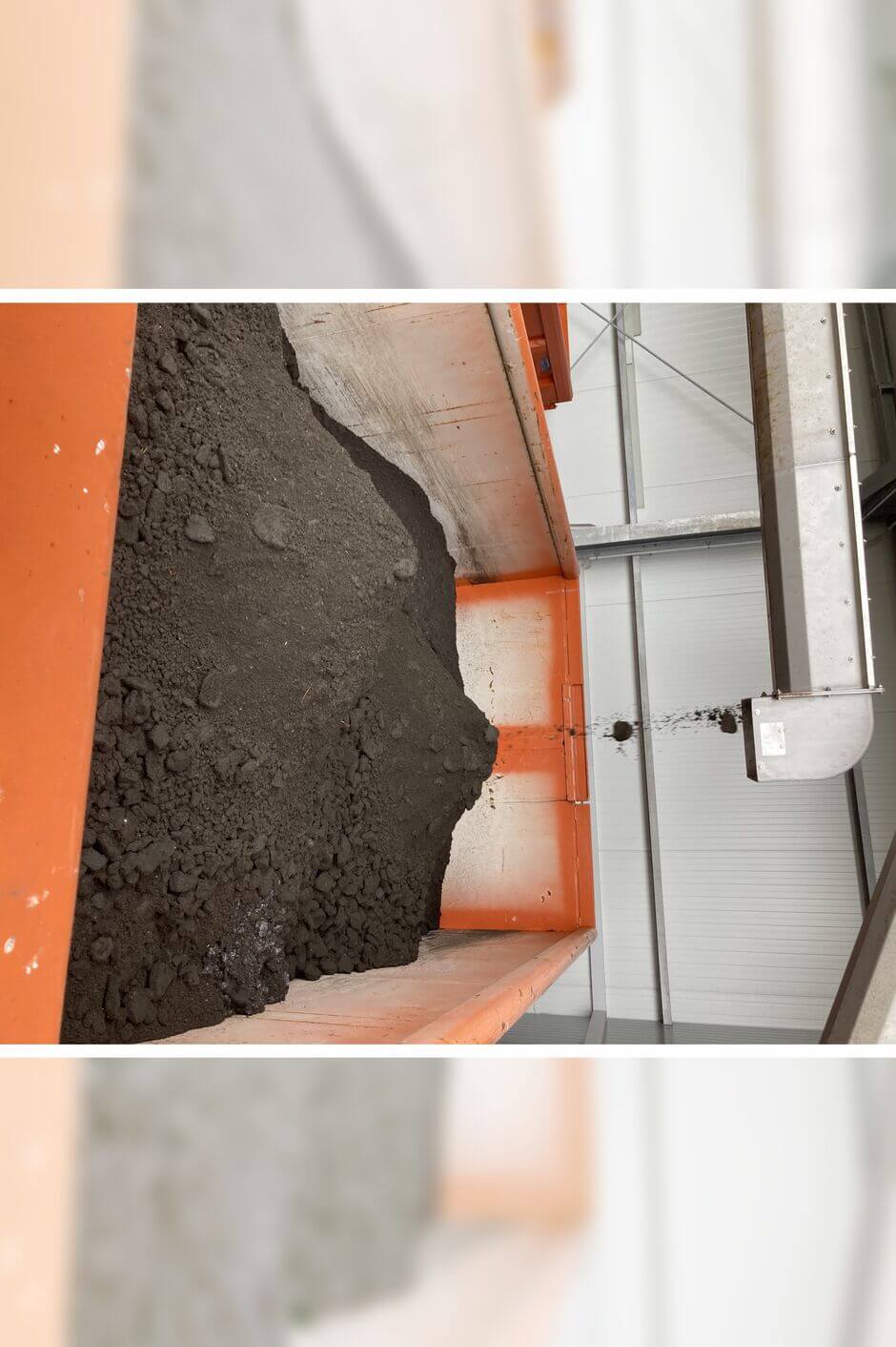 Entwässerter Überschussschlamm mit 24 % TR Entwässerter Überschussschlamm mit 24 % TR