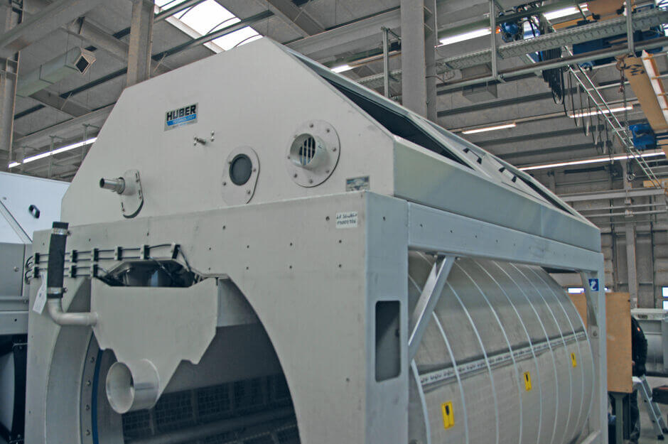 Polyurethanabdichtung im Zulauf des HUBER Trommelsiebes für konstante, sehr hohe Abscheideleistungen Polyurethanabdichtung im Zulauf des HUBER Trommelsiebes für konstante, sehr hohe Abscheideleistungen