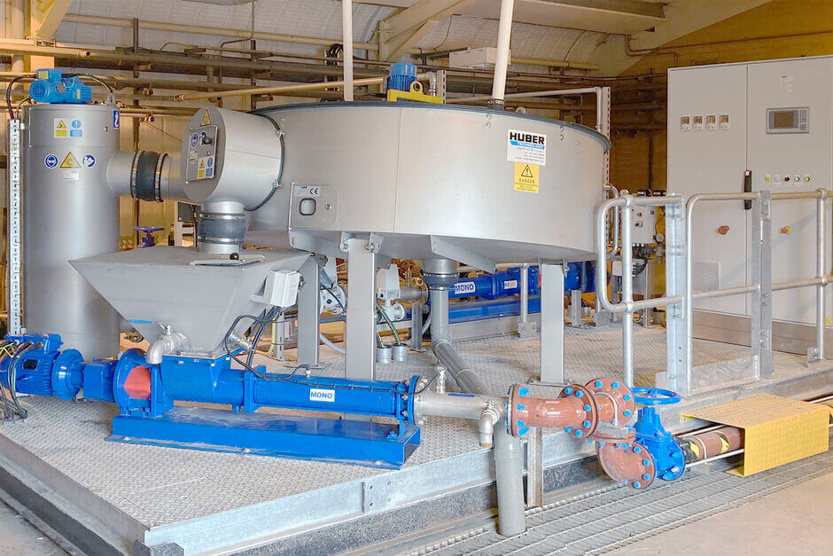 DfMA HUBER Disc Thickener S-DISC installation - Anglian Water STW Newton Marsh Lane Tetney, Lincolnshire DfMA HUBER Disc Thickener S-DISC installation - Anglian Water STW Newton Marsh Lane Tetney, Lincolnshire