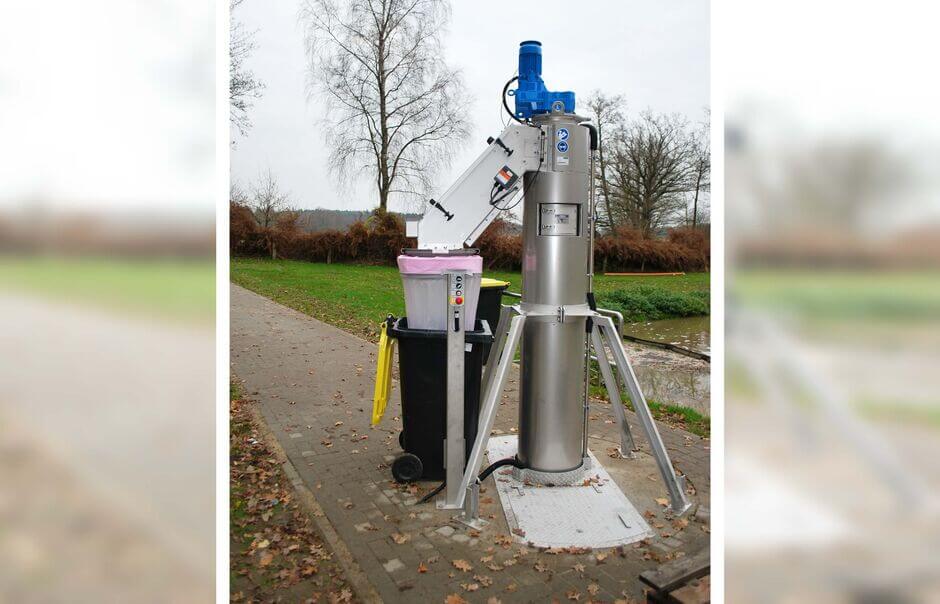 HUBER Pumping Stations Screen ROTAMAT® RoK4 with bagging unit HUBER Pumping Stations Screen ROTAMAT® RoK4 with bagging unit