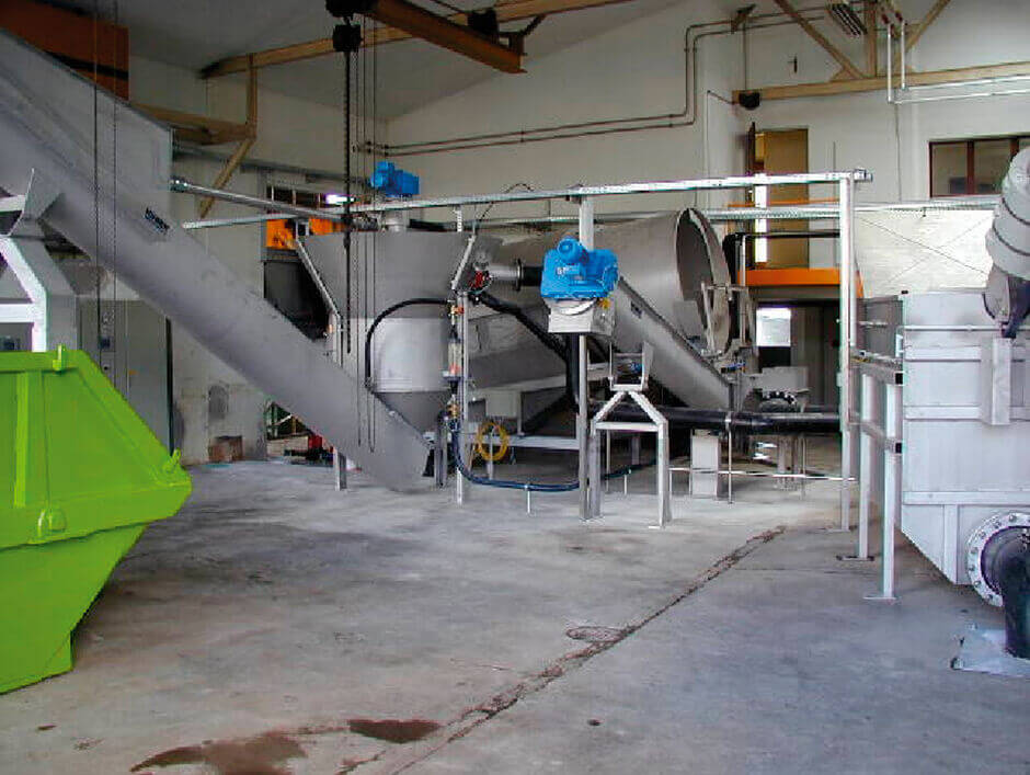 Grit processing at Notter company (Switzerland).
