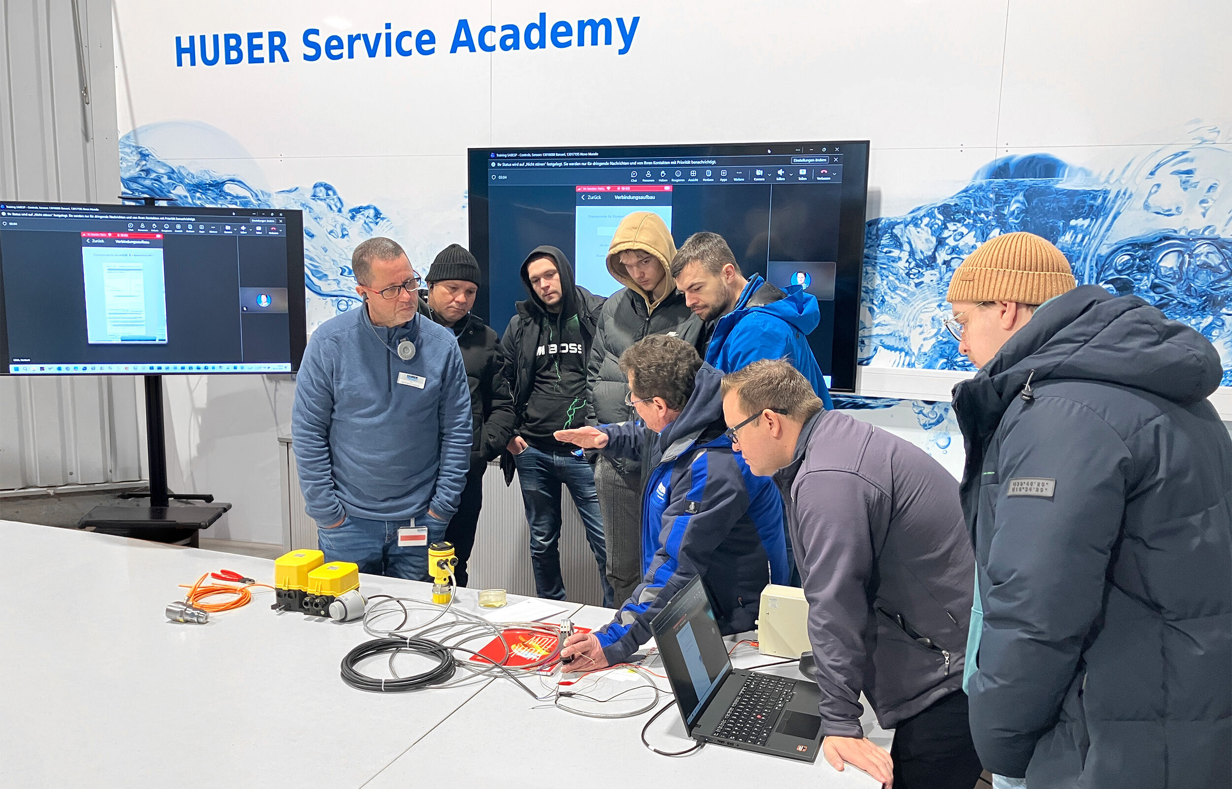 Practical training example: how to use surveying and levelling equipment.