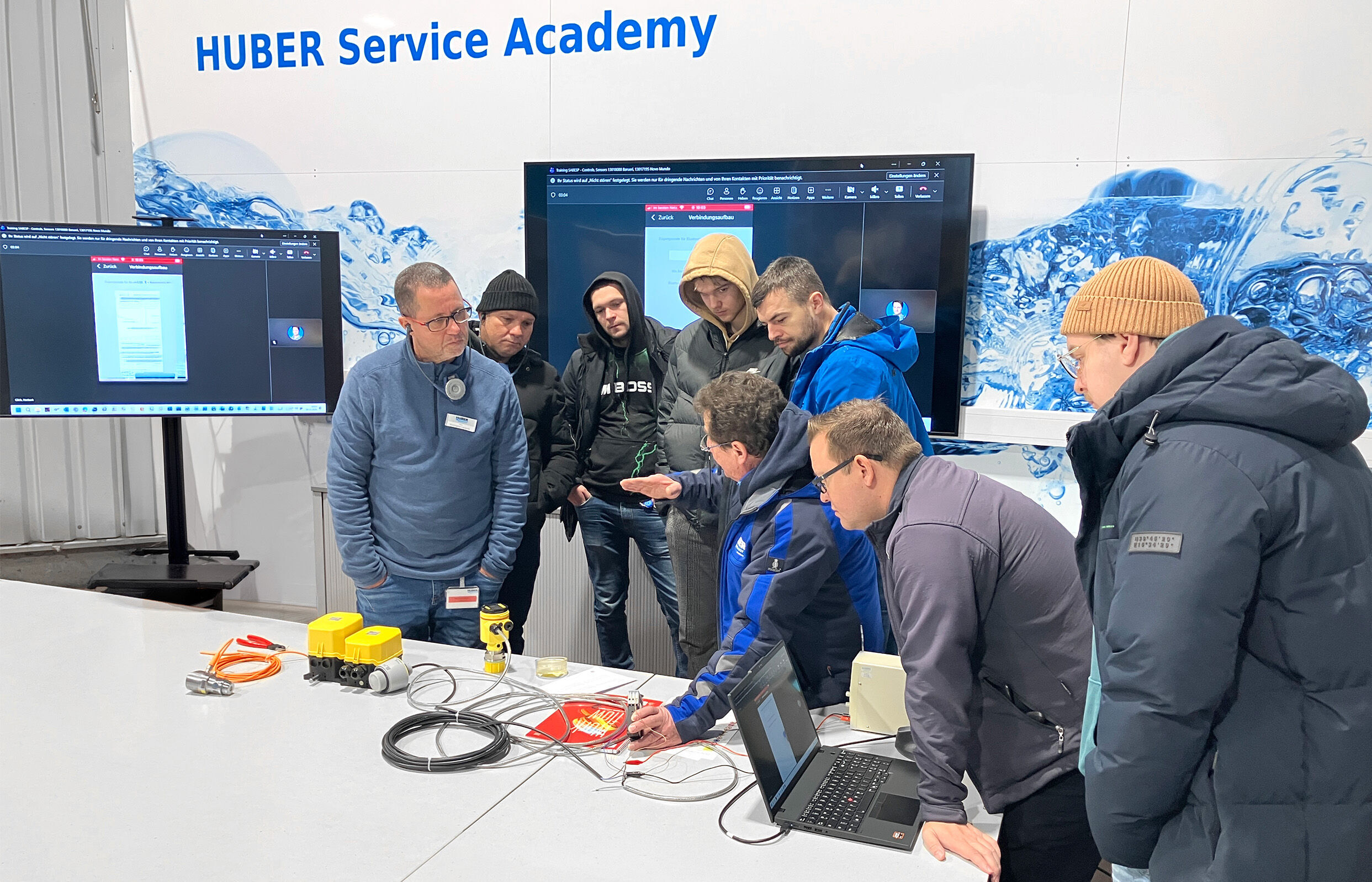 Practical training example: how to use surveying and levelling equipment.