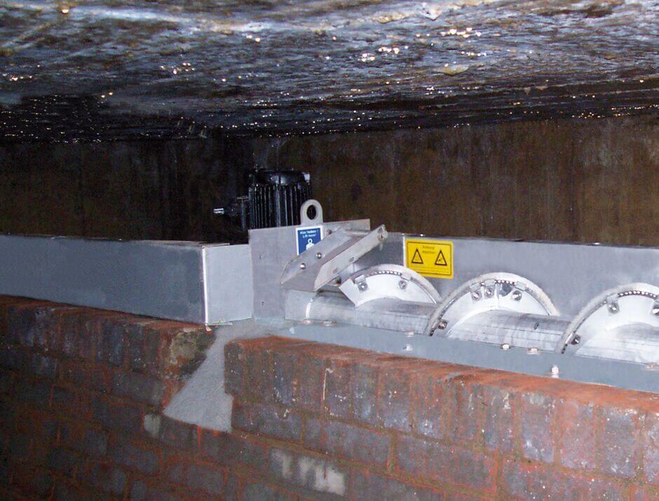 Return of screenings into the sewer Return of screenings into the sewer