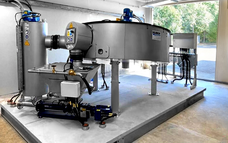 HUBER Disc Thickener S-DISC - a HUBER Technology UK installation at Worsborough HUBER Disc Thickener S-DISC - a HUBER Technology UK installation at Worsborough