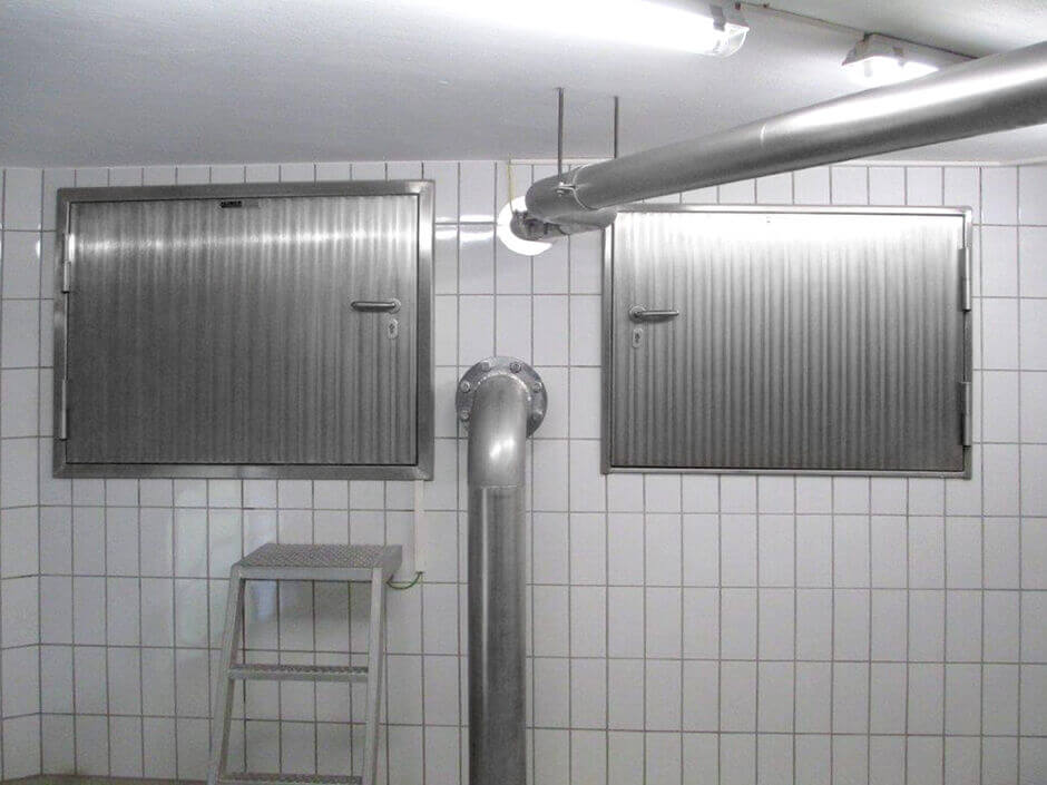 HUBER doors as inspection opening into a water chamber HUBER doors as inspection opening into a water chamber