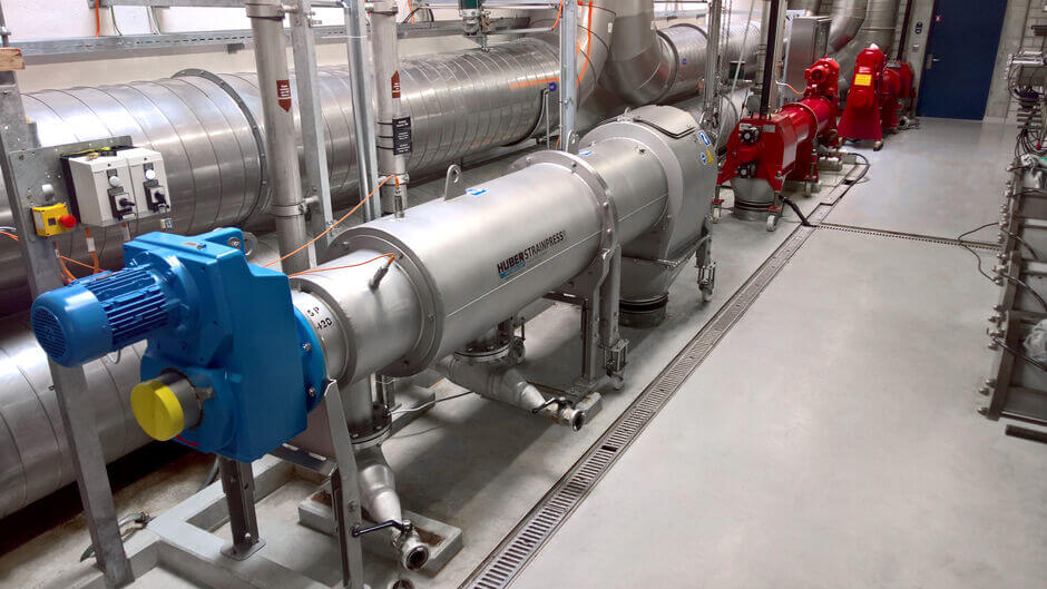 STRAINPRESS® 430 para peneiração de 200 m³/h de lama primária STRAINPRESS® 430 para peneiração de 200 m³/h de lama primária