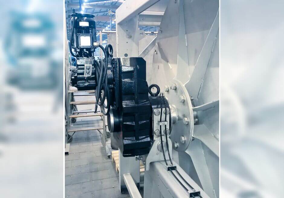 Direktantrieb mit einzigartiger, selbstjustierender Lagerungseinheit für maximale Verfügbarkeit Direktantrieb mit einzigartiger, selbstjustierender Lagerungseinheit für maximale Verfügbarkeit