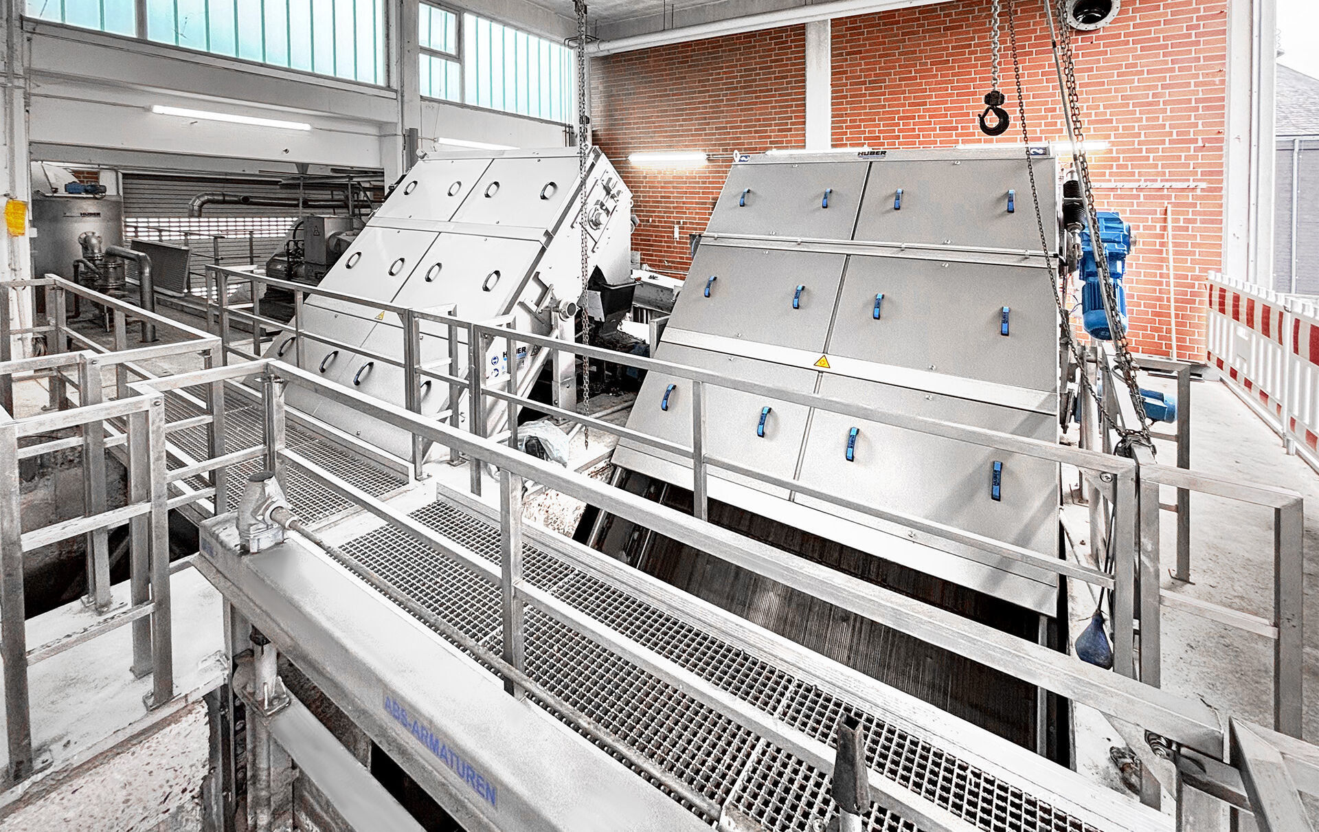 Mit der Investition in den neuen HUBER Harken-Umlaufrechen RakeMax® J stellt die Kläranlage Detmold eine effiziente und nachhaltige Abwasserreinigung sicher