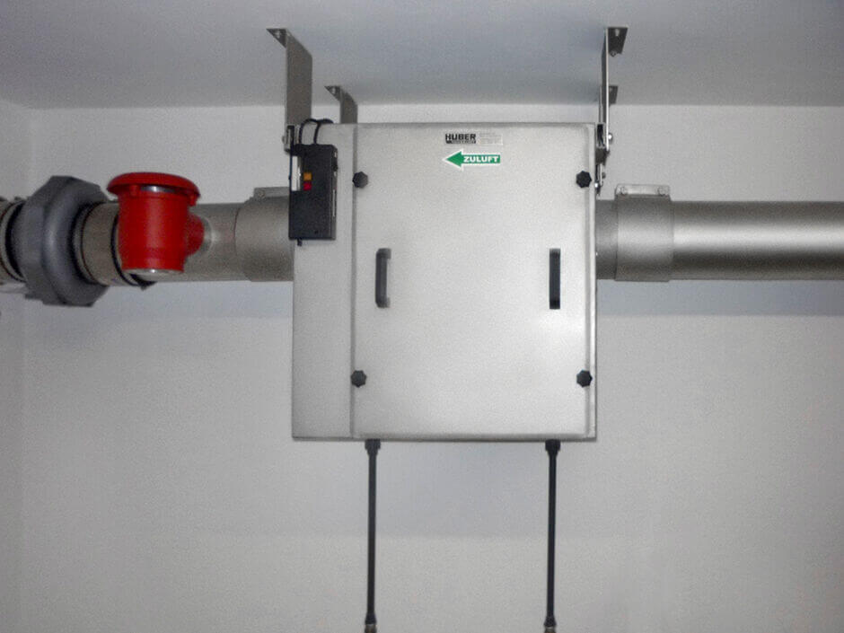 Active forced ventilation of the drinking water tank Active forced ventilation of the drinking water tank
