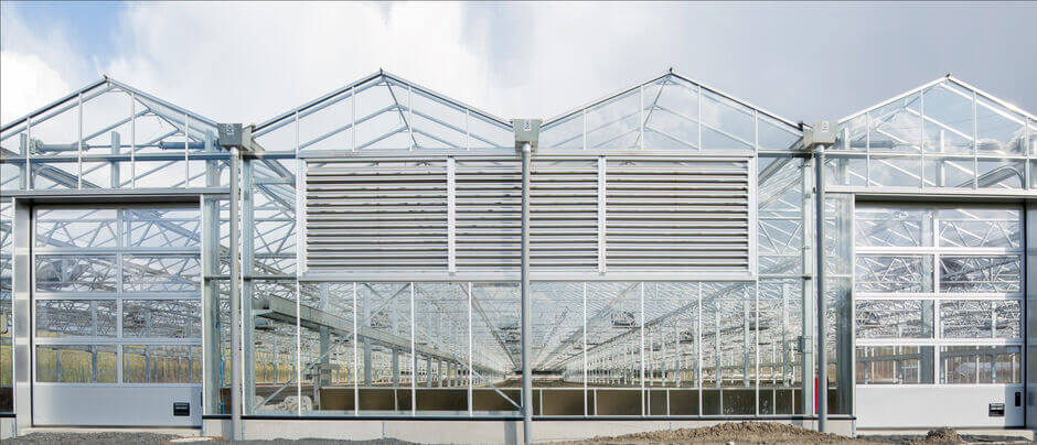 Fresh air enters the drying hall via weather louvres Fresh air enters the drying hall via weather louvres