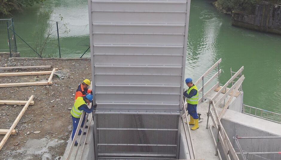 The right corrosion protection must be considered early in the planning and design phase. Water intake for cooling and process water recovery in Germany with a combination of coarse and fine screening