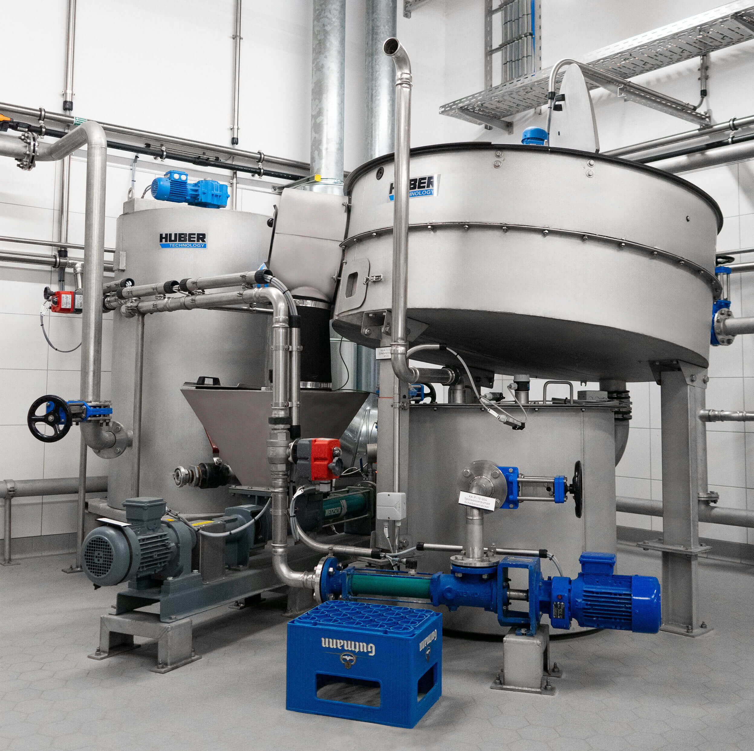 A HUBER Disc Thickener S-DISC is installed at the Gutmann wastewater treatment plant and runs to the highest satisfaction. csm-img-casestudy-25-05-gutmann-02-08e801c799