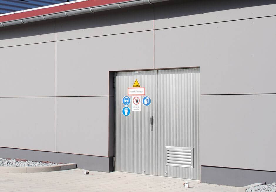 HUBER Chlorine Room Door TT5, double-leaf, with ventilating louvre HUBER Chlorine Room Door TT5, double-leaf, with ventilating louvre