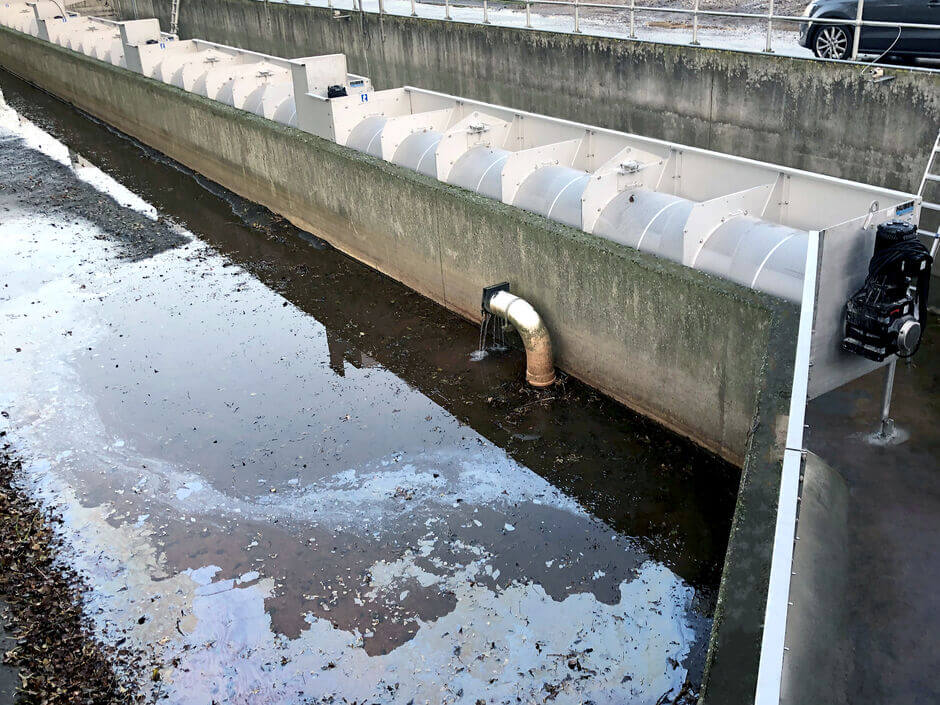 Several HUBER Storm Screen ROTAMAT® RoK2 arranged in a row with a total screen length of 30 m.