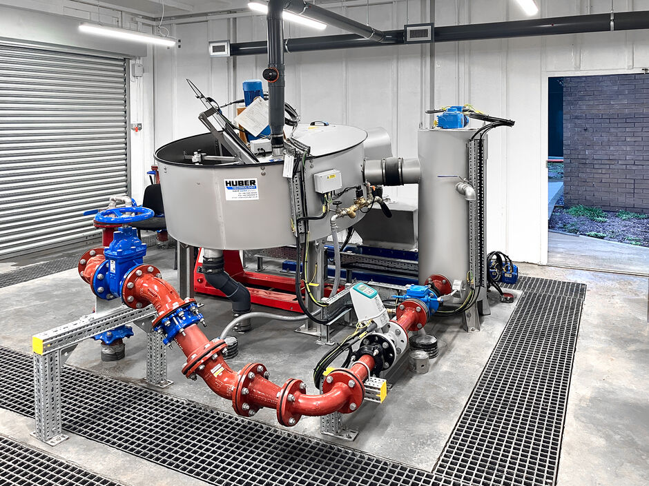 HUBER Disc Thickener S-DISC - a HUBER Technology UK installation at Skegby HUBER Disc Thickener S-DISC - a HUBER Technology UK installation at Skegby