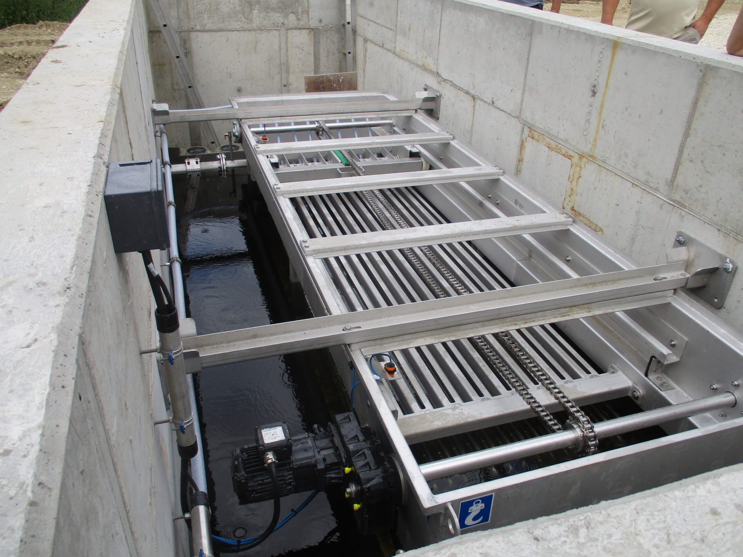 HUBER Heat Exchanger RoWin C installed in a channel.