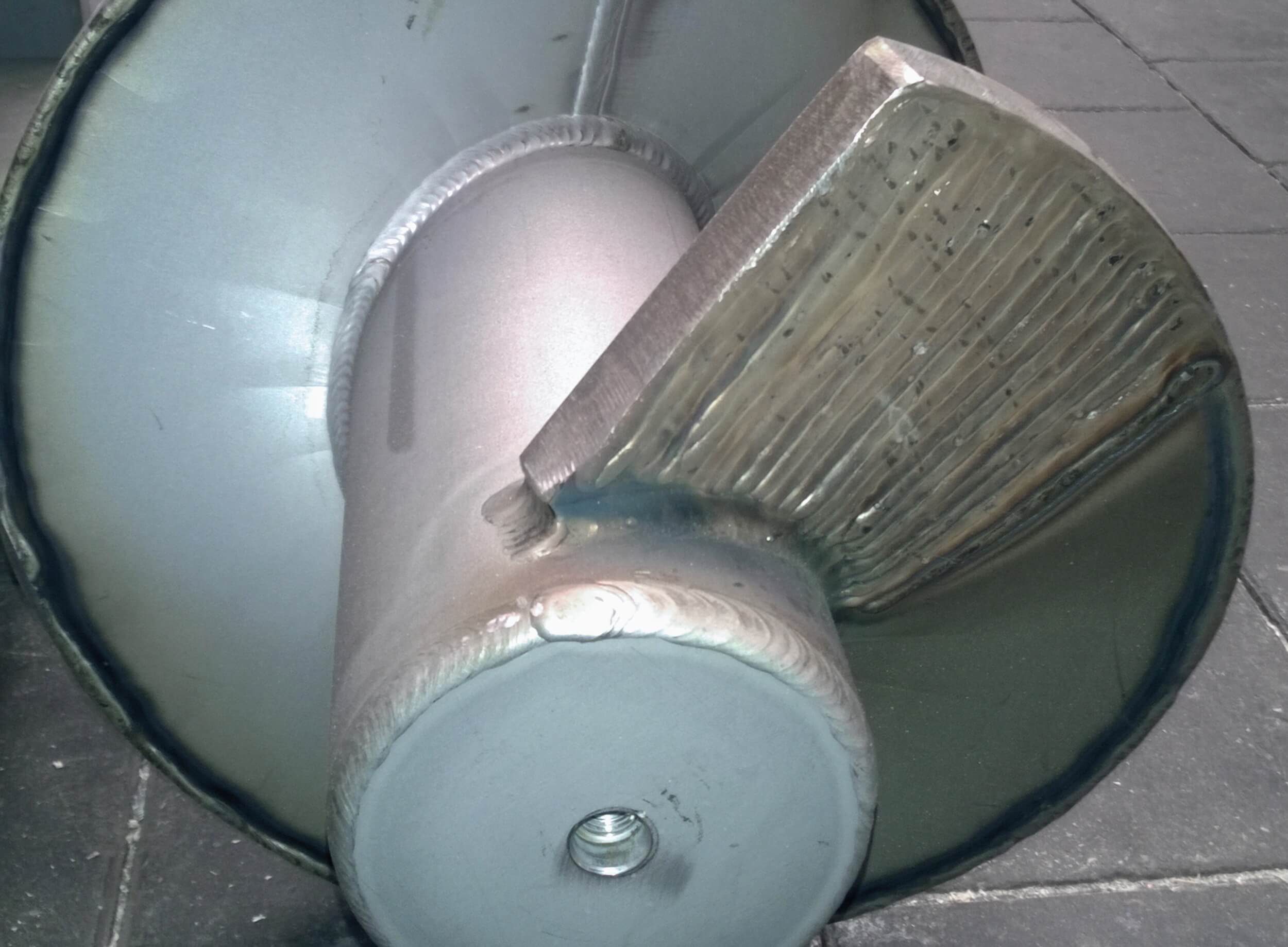 Neuwertiger Zustand der Schneckenwelle einer Waschpresse Neuwertiger Zustand der Schneckenwelle
