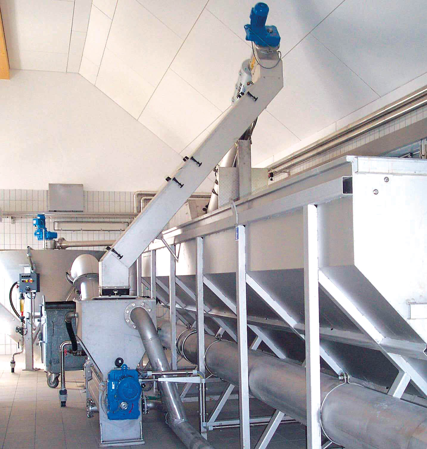 HUBER Kompaktanlage ROTAMAT® Ro5 zur Abscheidung von Sand und Fett img-application-fat-grit-ro5-b