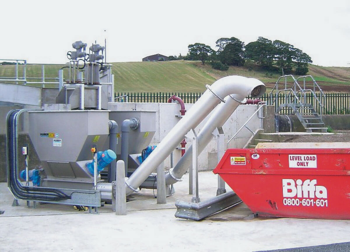 Treatment of screenings - faeces and suspendable organic matter are washed out and dewatered by meand of wash presses HUBER Wash Presses for optimum screenings treatment