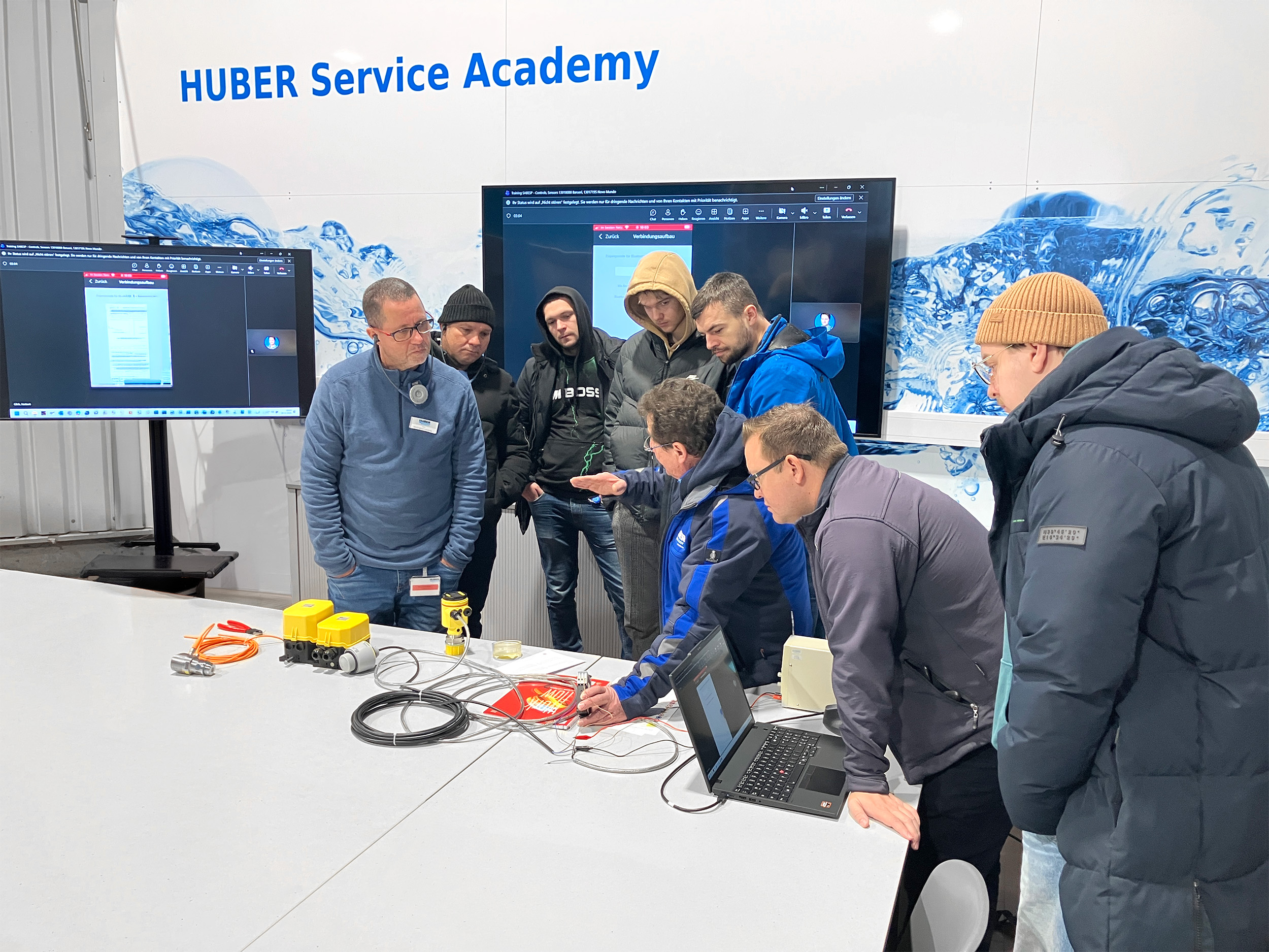 Practical training example: how to use surveying and levelling equipment.