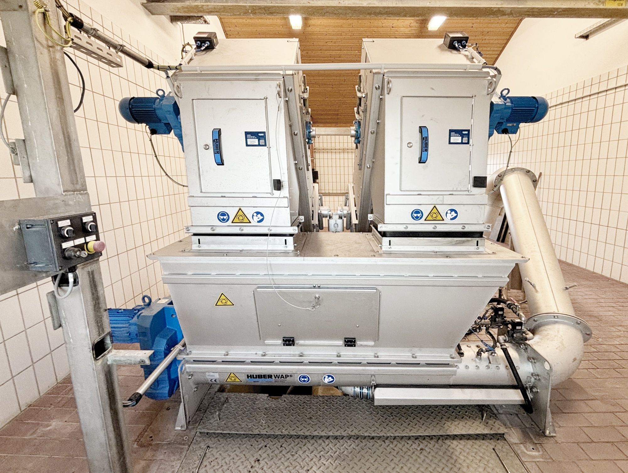 Two HUBER Multi-Rake Bar Screen RakeMax® units were installed at the Stemwede sewage treatment works.