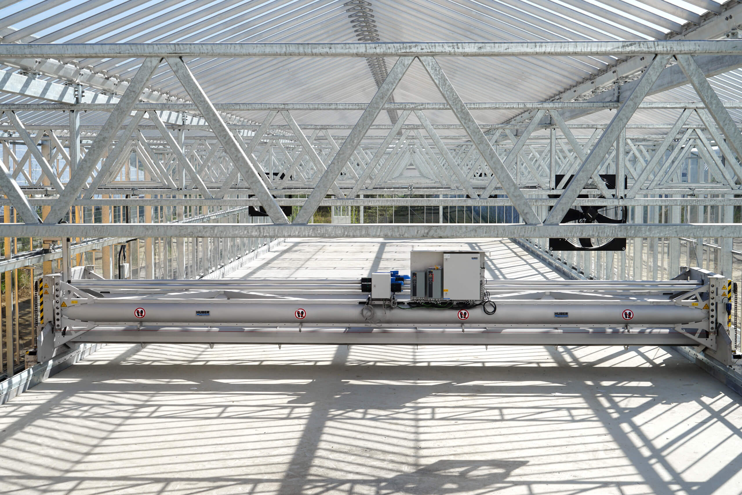 To ensure efficient sludge disposal for the future, the Kodersdorf sewage treatment plant was equipped with a solar sludge drying system To ensure efficient sludge disposal for the future, the Kodersdorf sewage treatment plant was equipped with a solar sludge drying system