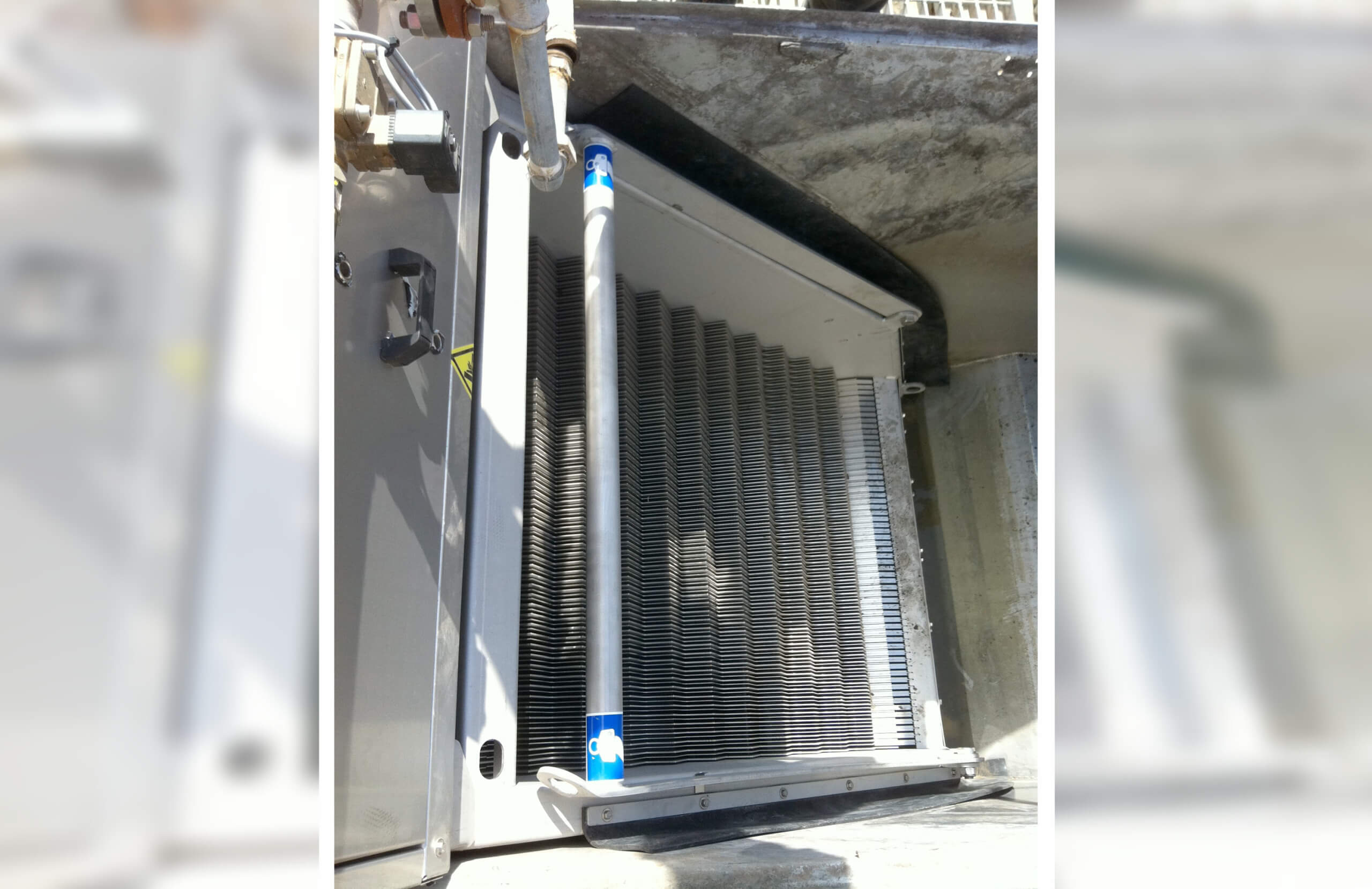 View of the lamellae package of a HUBER STEP SCREEN®, bar spacing 6mm View of the lamellae package of a HUBER STEP SCREEN®, bar spacing 6mm