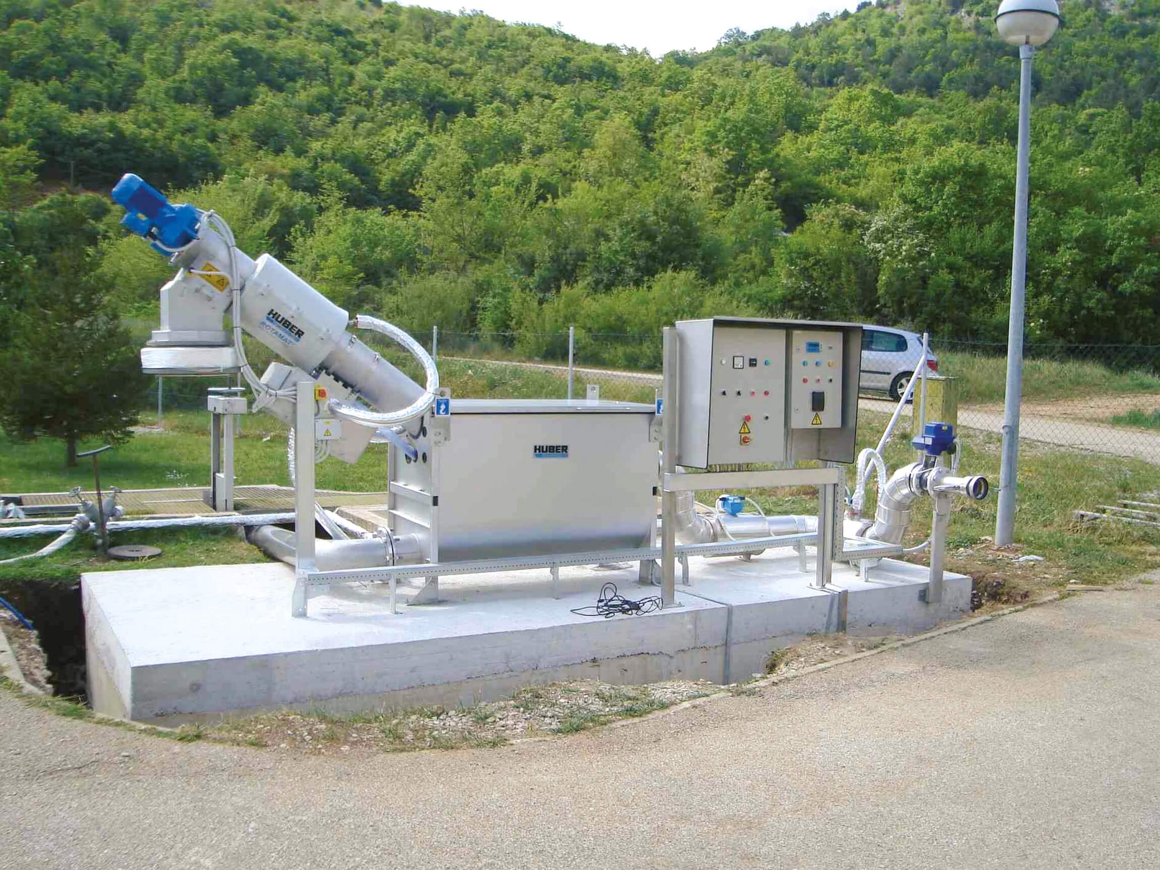 HUBER Lösungen zur Annahme von Fäkalschlammfor sewage sludge acceptance HUBER Fäkalannahmestationen