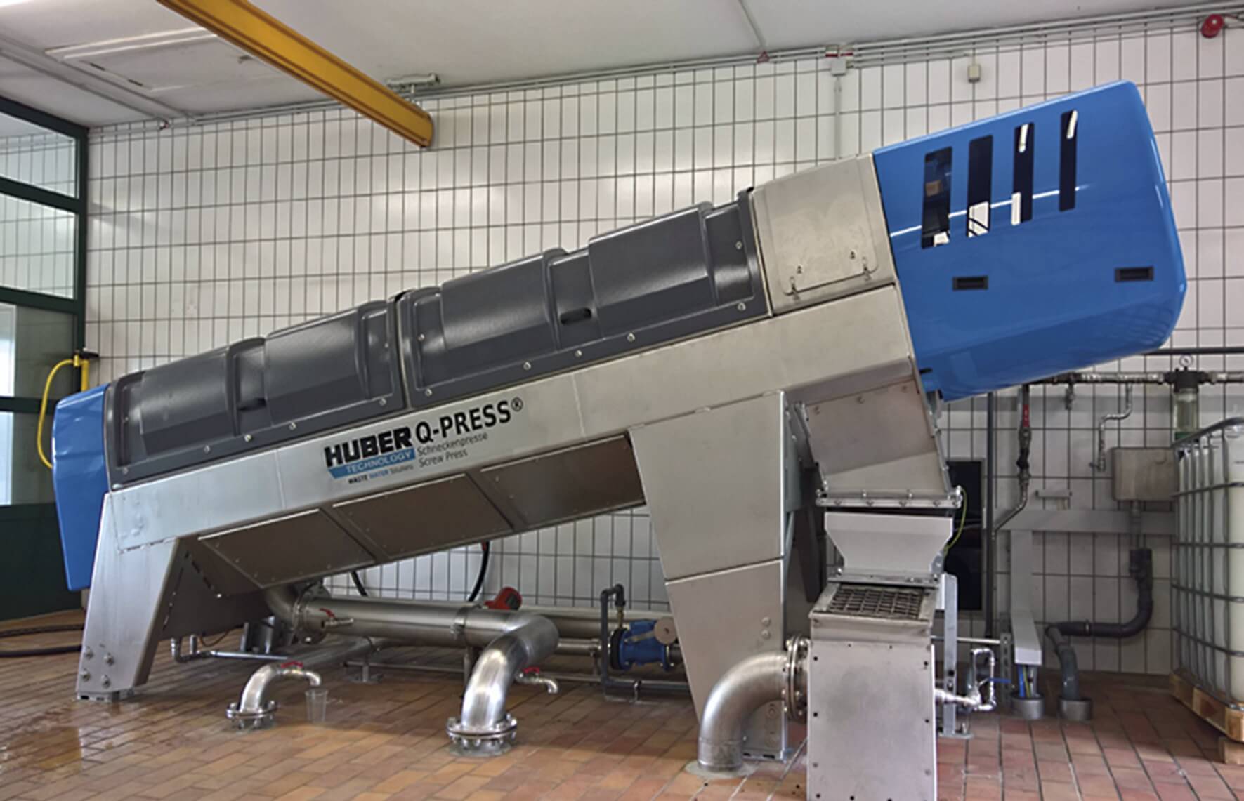 HUBER Screw Press Q-PRESS® for cost-effective sludge dewatering HUBER machines for sludge dewatering