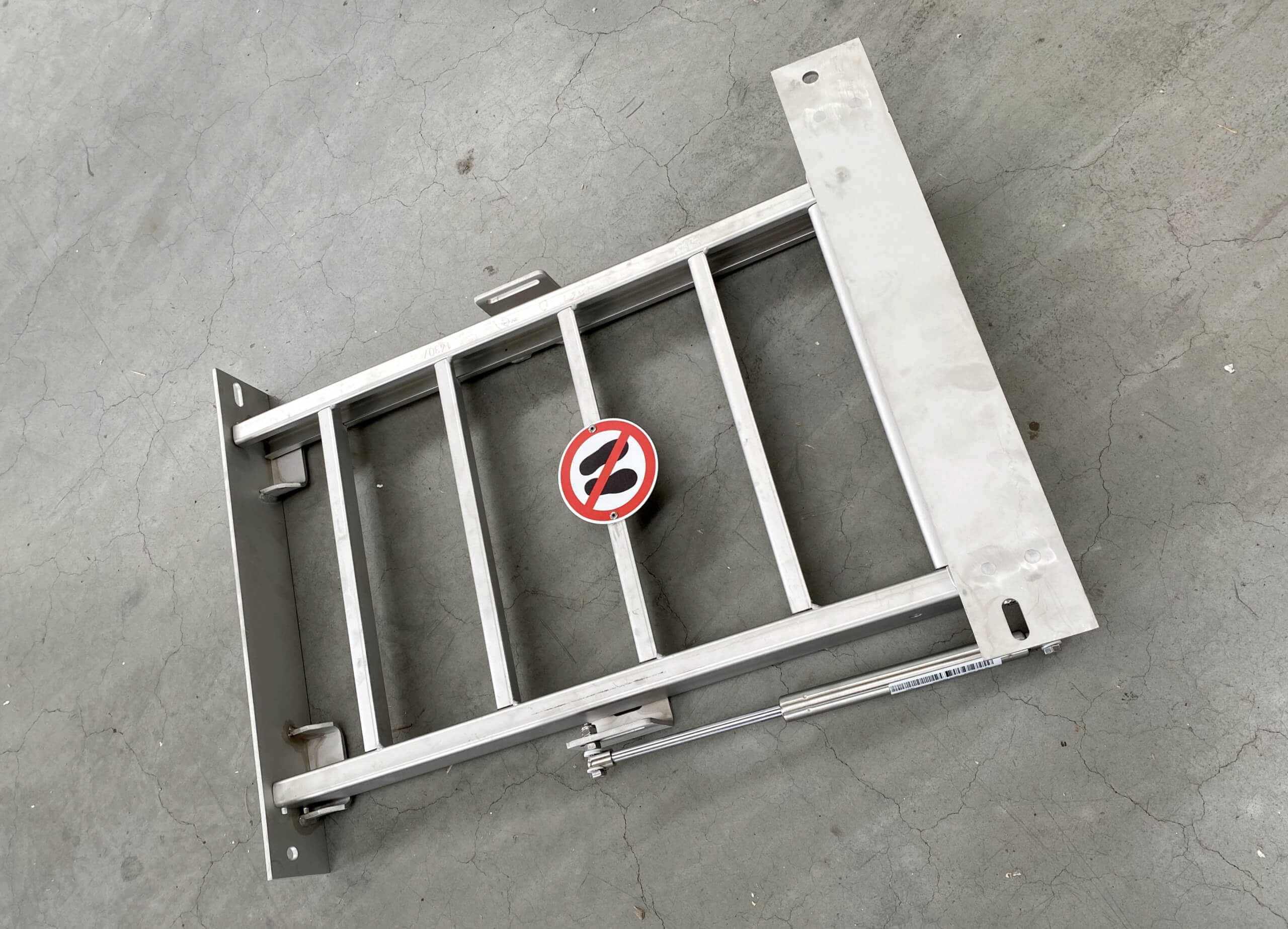 HUBER load-bearing guard grate ASG.P for manhole covers HUBER load-bearing guard grate ASG.P for manhole covers