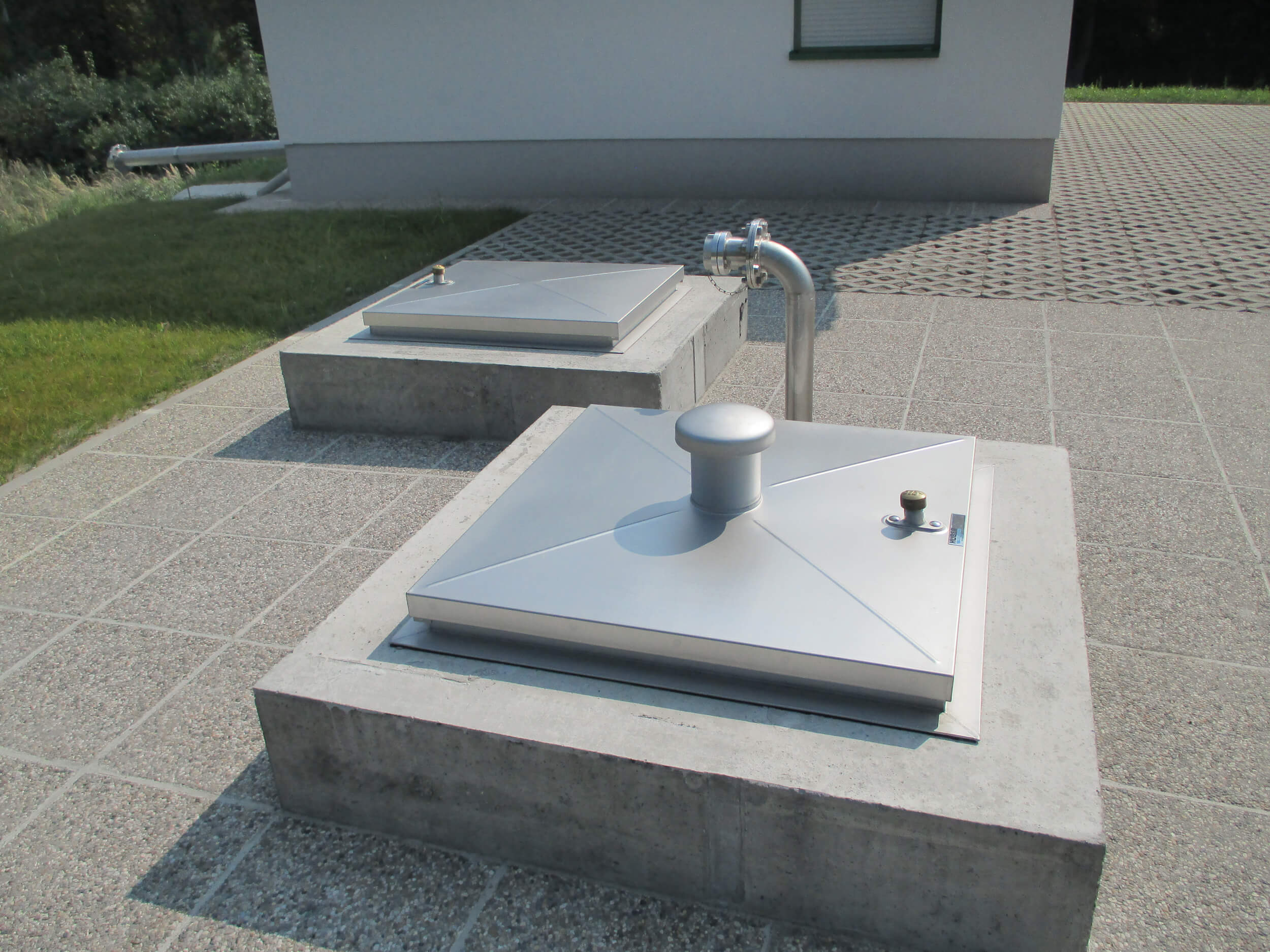 HUBER access solutions for manholes and tanks img-prod-sd1-05