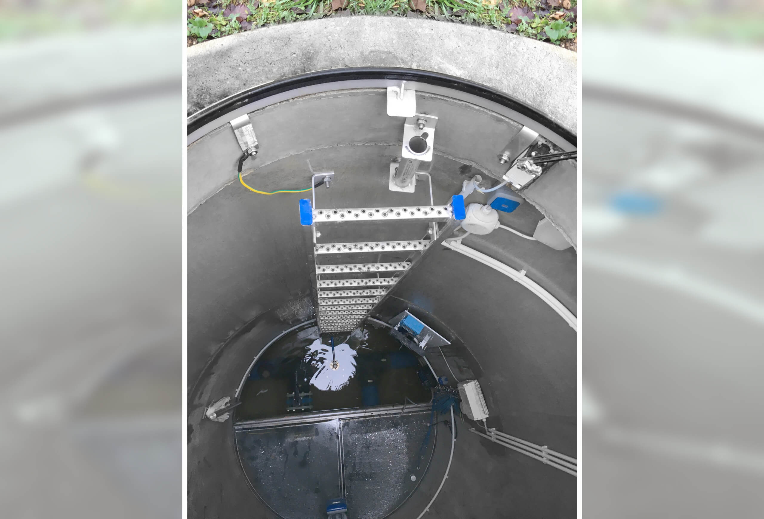 HUBER Safety access ladder SiS1 installed in a manhole HUBER Safety access ladder SiS1 installed in a manhole