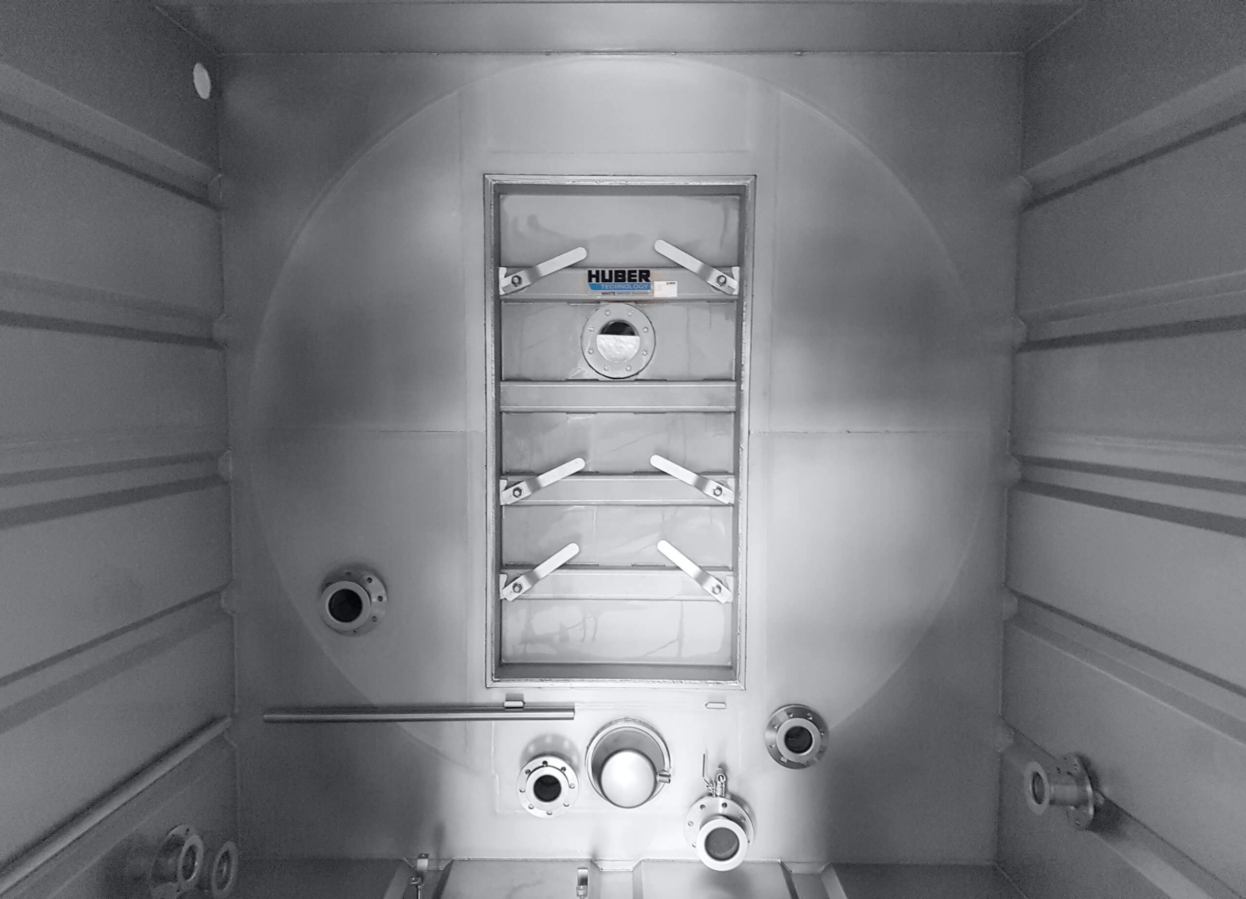 HUBER rectangular pressure-tight door TT7 with locking levers and sight class HUBER rectangular pressure-tight door TT7 with locking levers and sight class