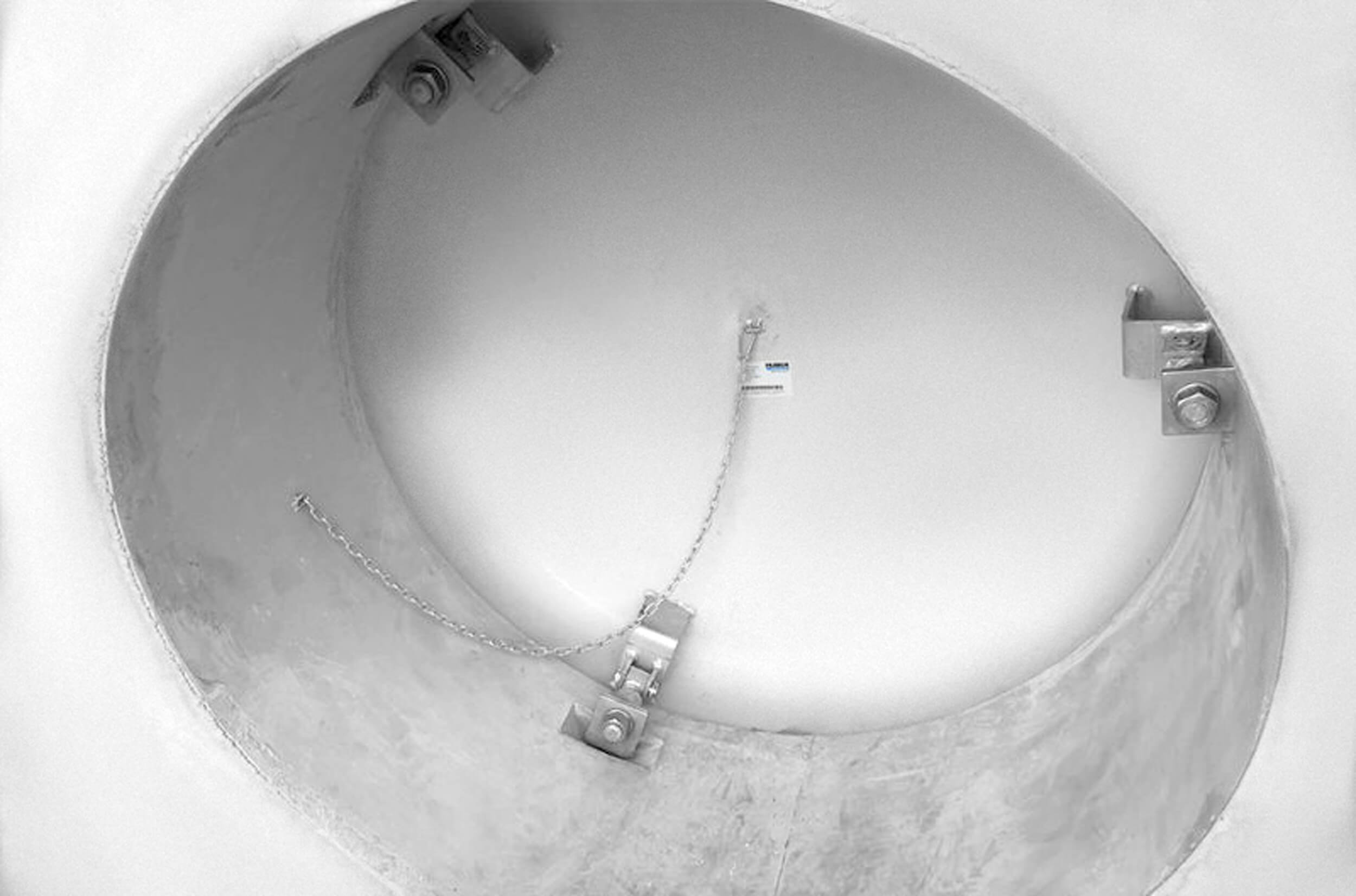 Inside view of HUBER pressure-tight Door TT7.R Inside view of HUBER pressure-tight Door TT7.R, round