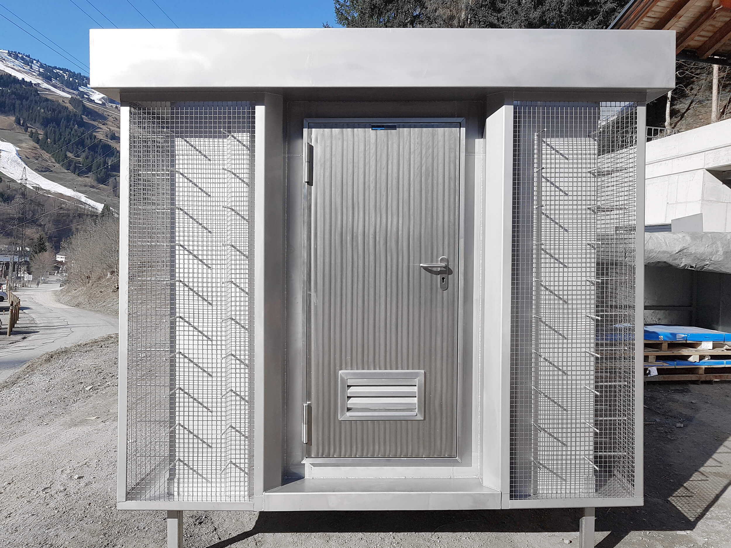 HUBER Stainless Steel Door TT1.1 with louvre for ventilation HUBER Stainless Steel Door TT1.1 with louvre for ventilation