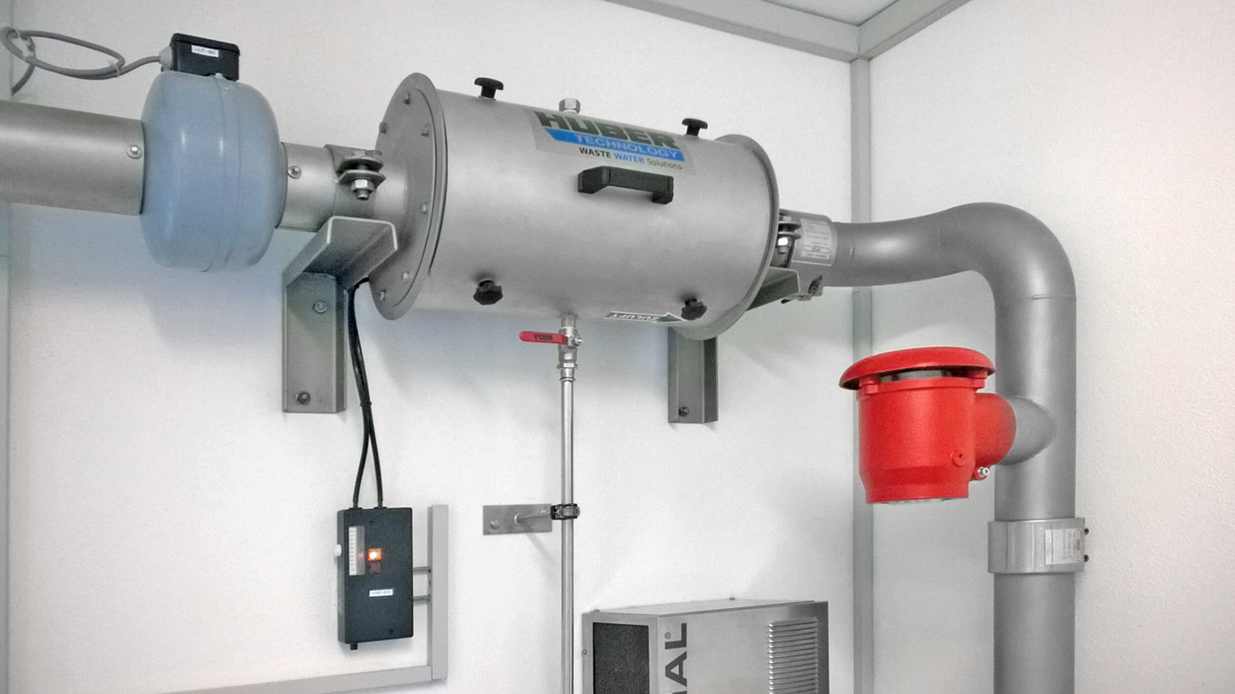 HUBER aeration and deaeration plant type L251 with safety valve and radial tube fan for active forced ventilation HUBER aeration and deaeration plant type L251 with safety valve and radial tube fan for active forced ventilation