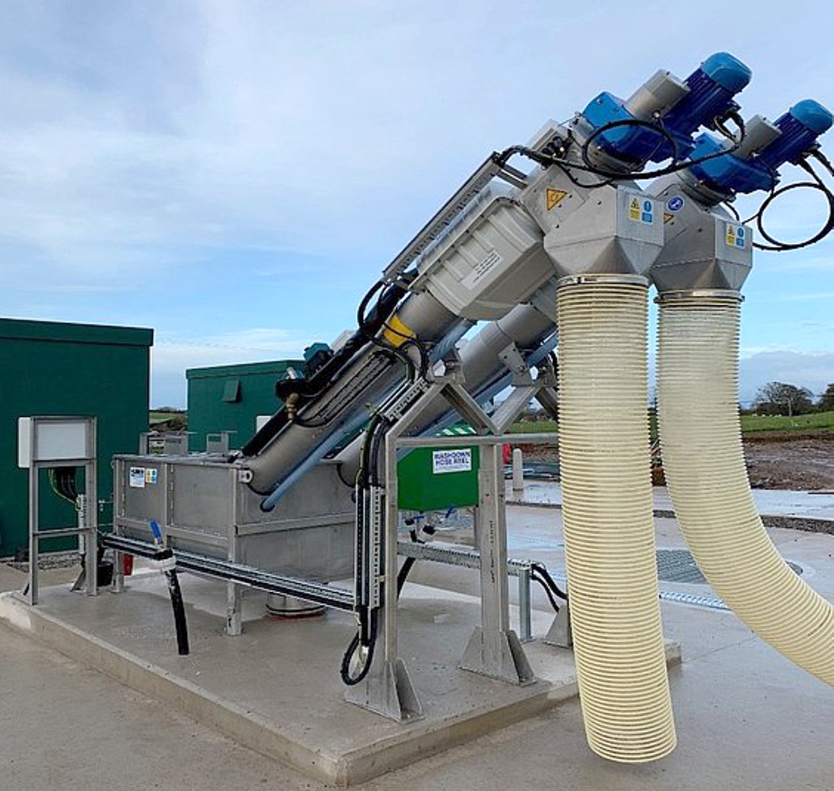 HUBER Micro Strainer ROTAMAT® Ro9 installation at Westnewton WwTW img-news-uk-21-10-nereda-02