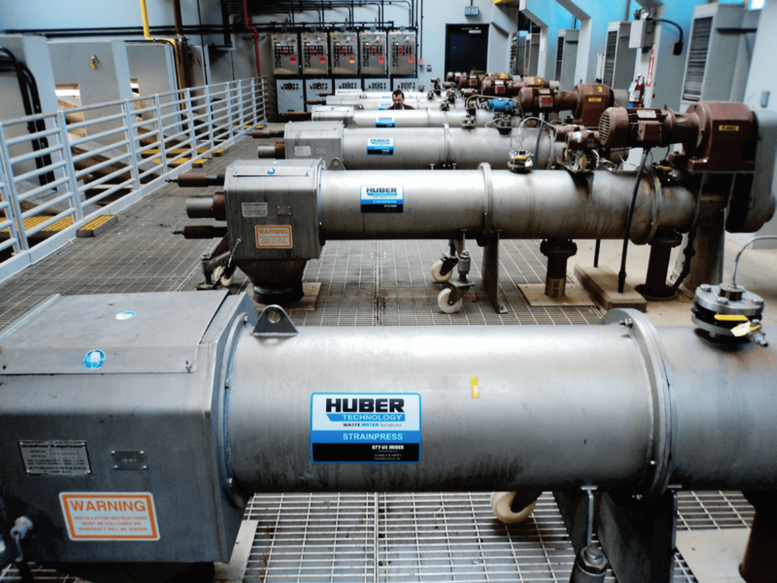 [Translate to English (USA):] Six HUBER STRAINPRESS® Sludgecleaner SP in San Diego